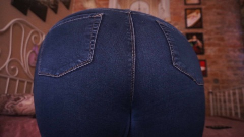 Thick girl jeans check